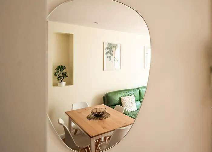 Chaleureux Appartement, Centre Διαμέρισμα Ναρμπόν